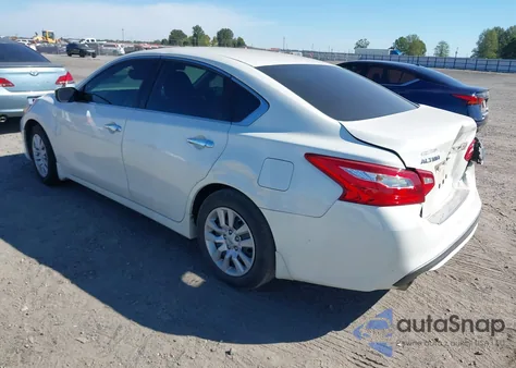 2017 Nissan Altima 2.5 S z USA, uszkodzony, nr VIN 1N4AL3AP7HN306187